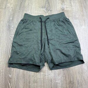 Lululemon Mens Green Camo Drawstring License To Train Athletic Shorts Size Small